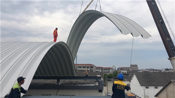 拱形屋顶的采光带保养注意要点2019-05-28 152250.jpg
